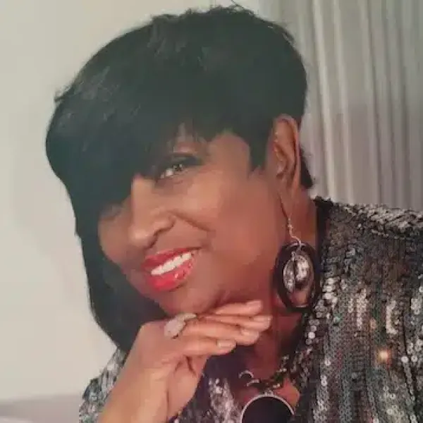 Lucille Watts - agent